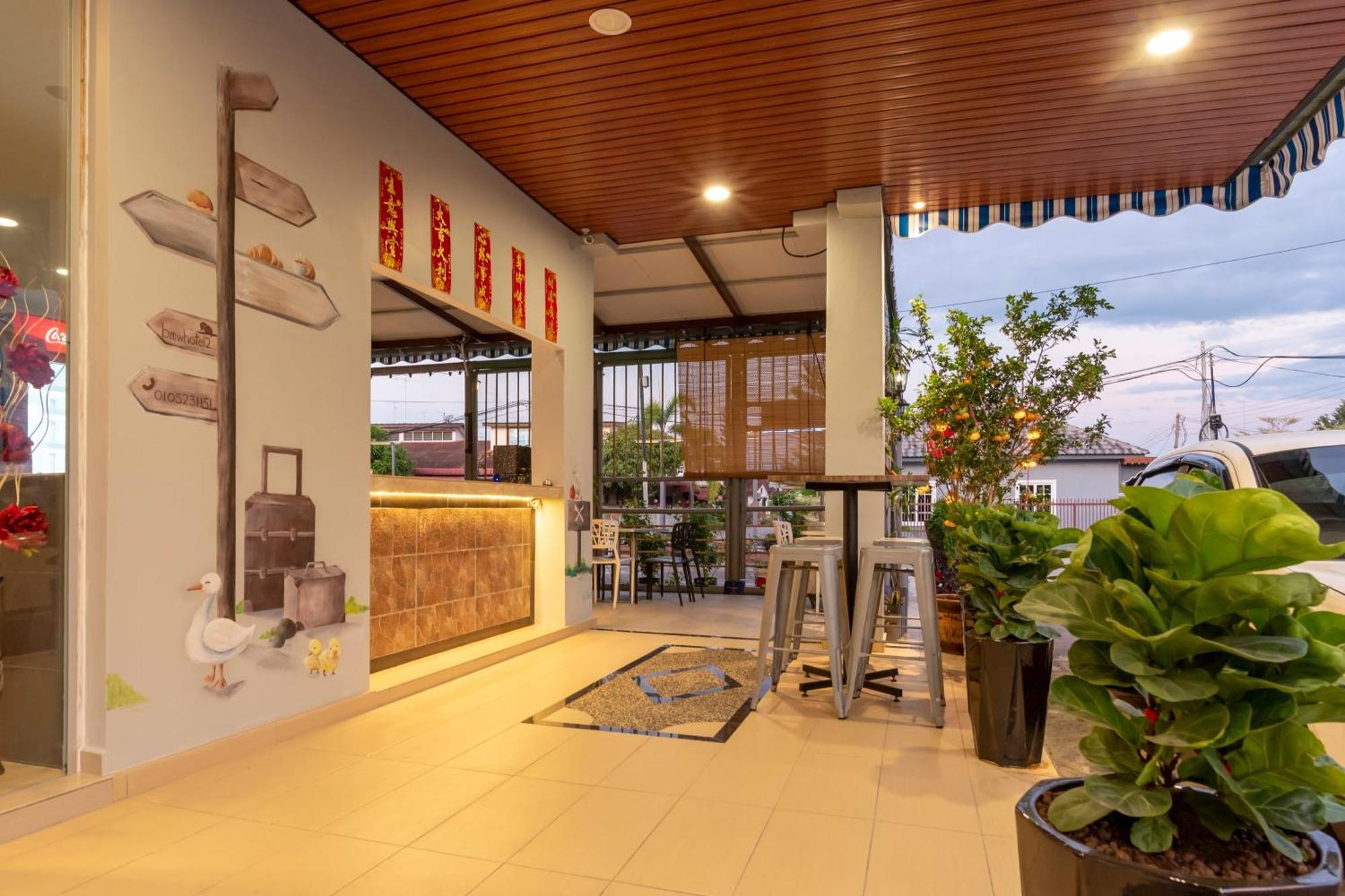 Oyo 778 Bmw 2 Hotel Muar Exteriör bild